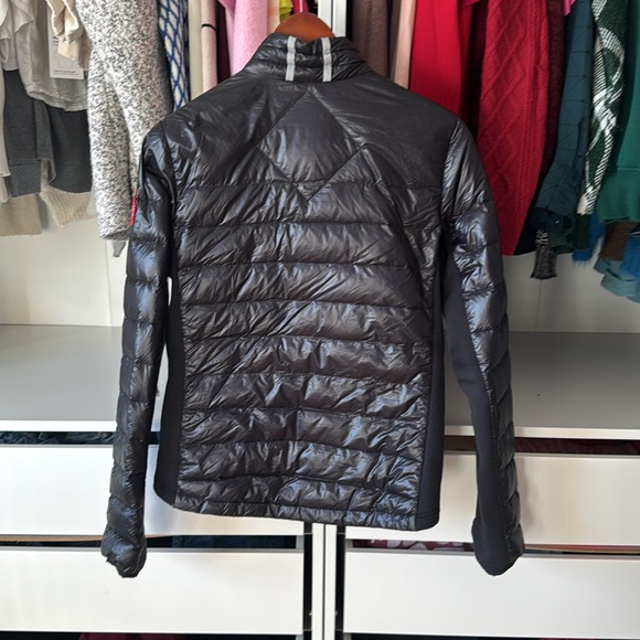 Canada Goose Hybridge Lite Down Jacket - Picture 7 of 13